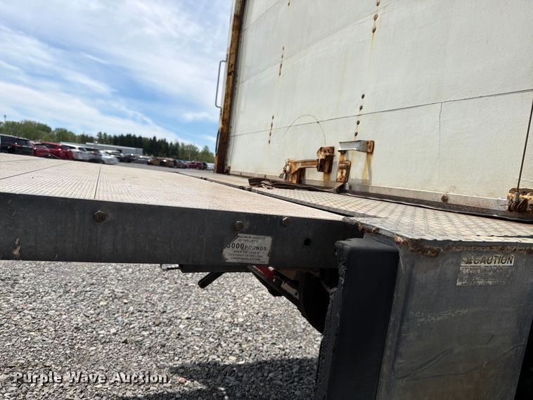 image for item YA3364 2016 International 4300 box truck