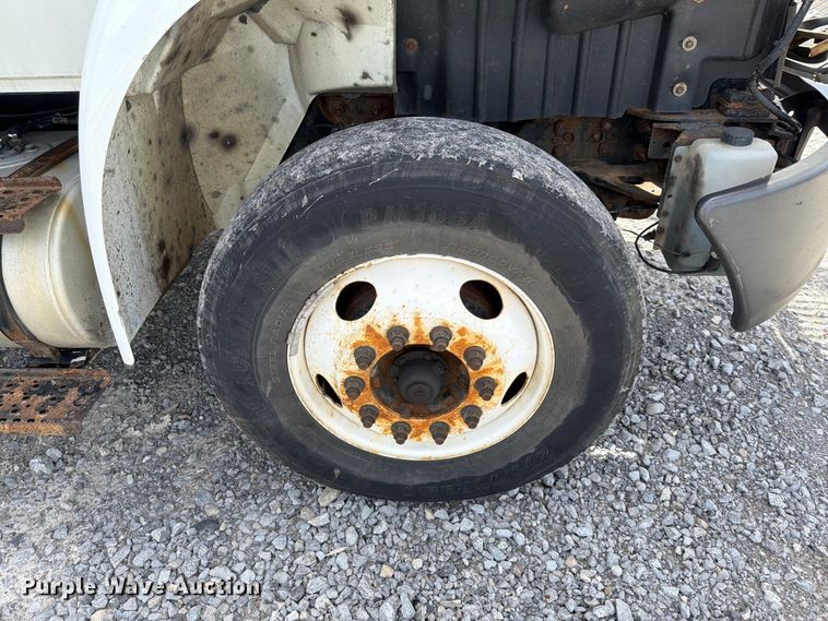 image for item YA3364 2016 International 4300 box truck
