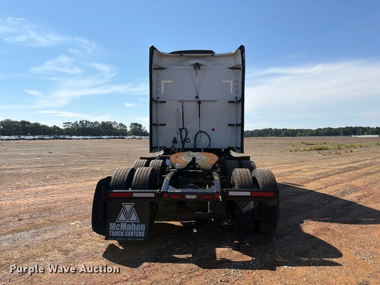 image for item YA3389 2023 Mack Anthem semi truck