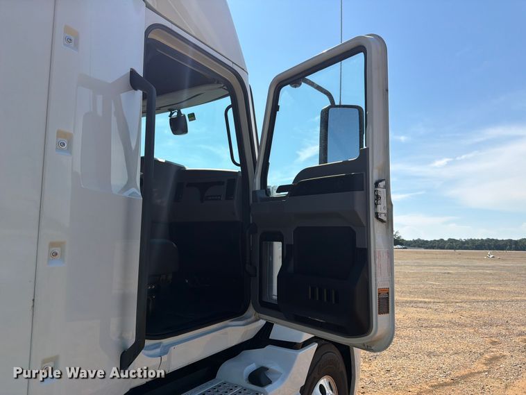 image for item YA3389 2023 Mack Anthem semi truck