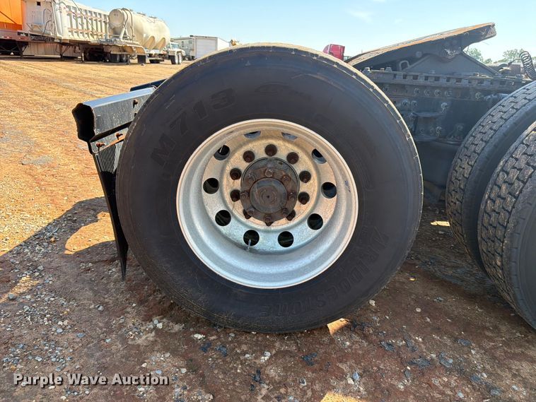 image for item YA3389 2023 Mack Anthem semi truck