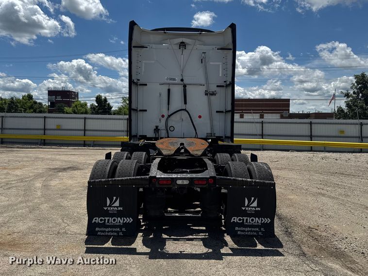 image for item YA3390 2023 Mack Anthem semi truck