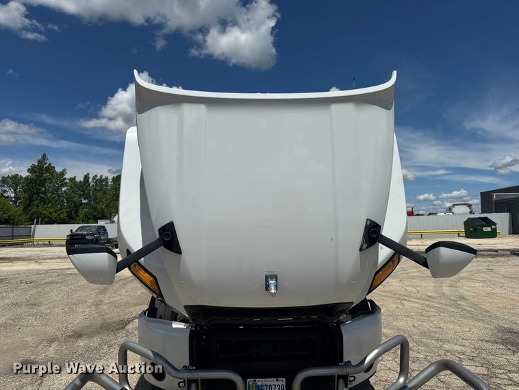 image for item YA3390 2023 Mack Anthem semi truck