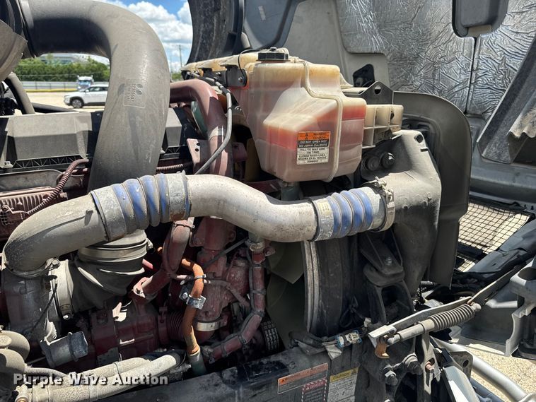 image for item YA3390 2023 Mack Anthem semi truck