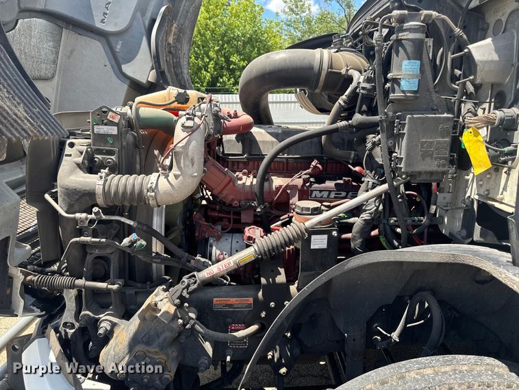 image for item YA3390 2023 Mack Anthem semi truck