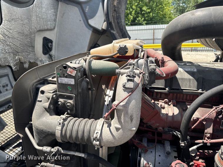 image for item YA3390 2023 Mack Anthem semi truck