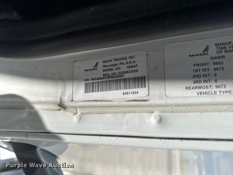 image for item YA3390 2023 Mack Anthem semi truck