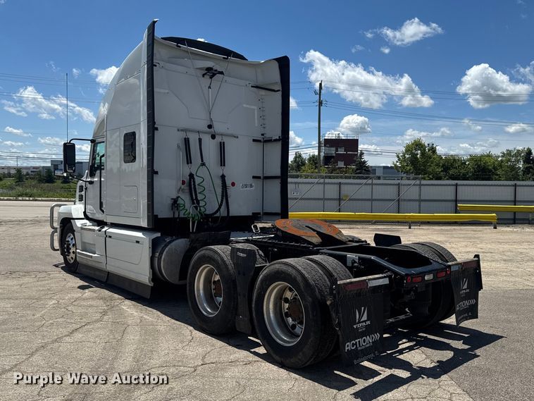 image for item YA3391 2023 Mack Anthem semi truck