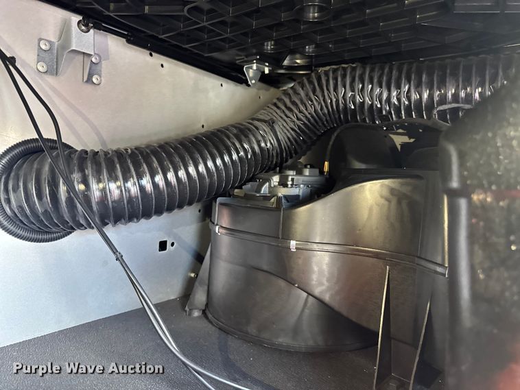 image for item YA3391 2023 Mack Anthem semi truck