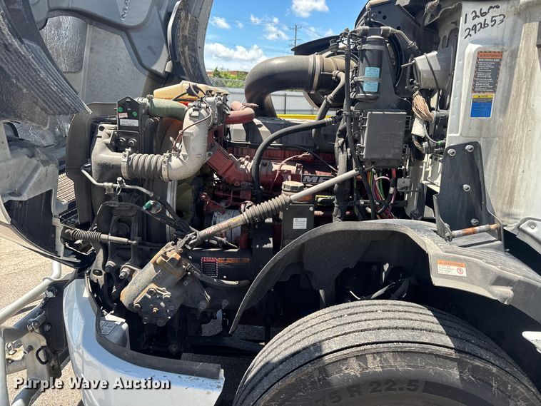 image for item YA3391 2023 Mack Anthem semi truck