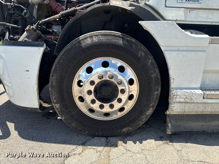 image for item YA3391 2023 Mack Anthem semi truck