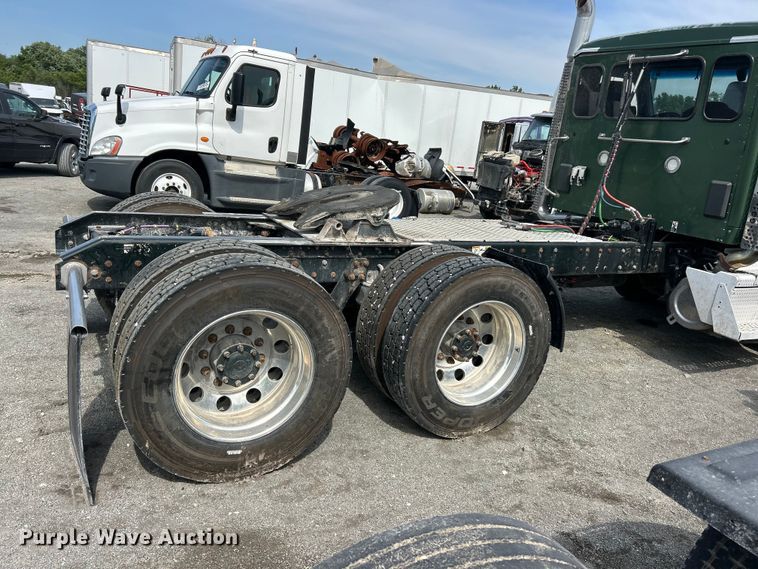 image for item YA3489 2020 Kenworth T880 semi truck