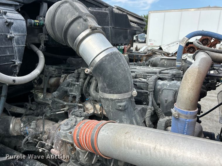 image for item YA3489 2020 Kenworth T880 semi truck