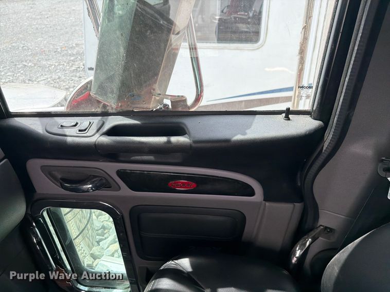 image for item YA3638 2024 Peterbilt 389 semi truck