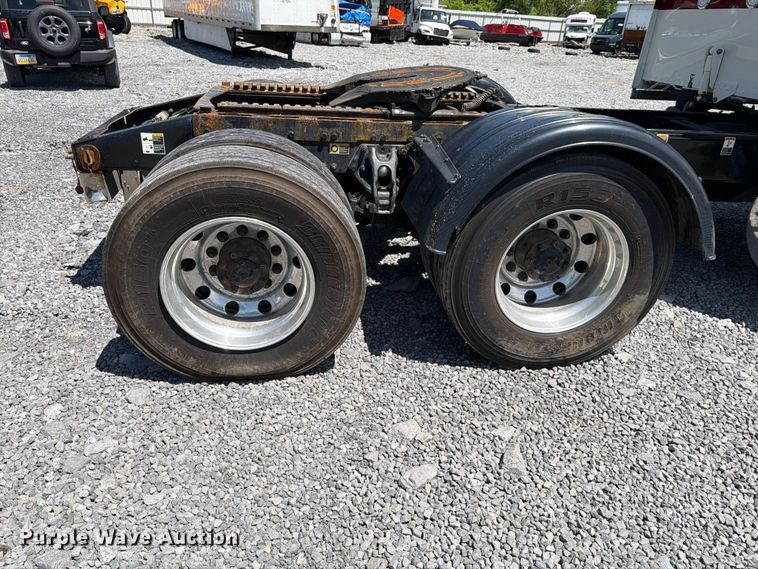 image for item YA3638 2024 Peterbilt 389 semi truck