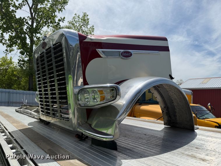 image for item YA3638 2024 Peterbilt 389 semi truck