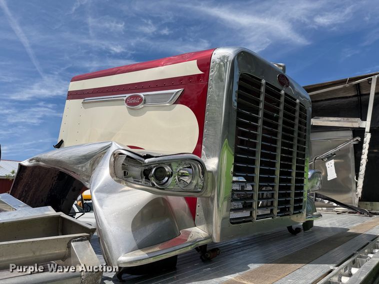 image for item YA3638 2024 Peterbilt 389 semi truck
