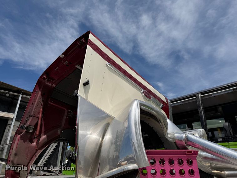 image for item YA3638 2024 Peterbilt 389 semi truck