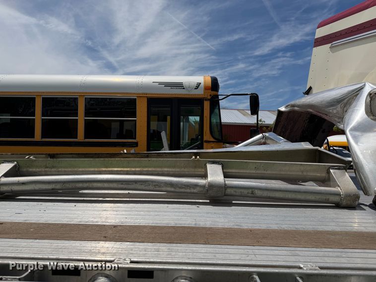 image for item YA3638 2024 Peterbilt 389 semi truck