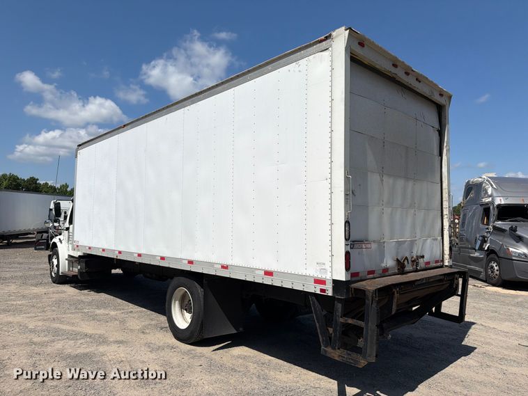 image for item YA3805 2015 Freightliner Business Class M2 box truck