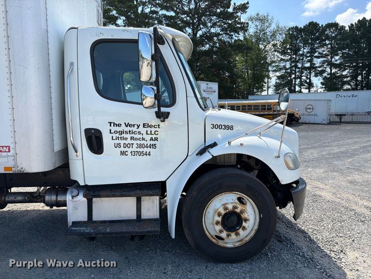 image for item YA3805 2015 Freightliner Business Class M2 box truck