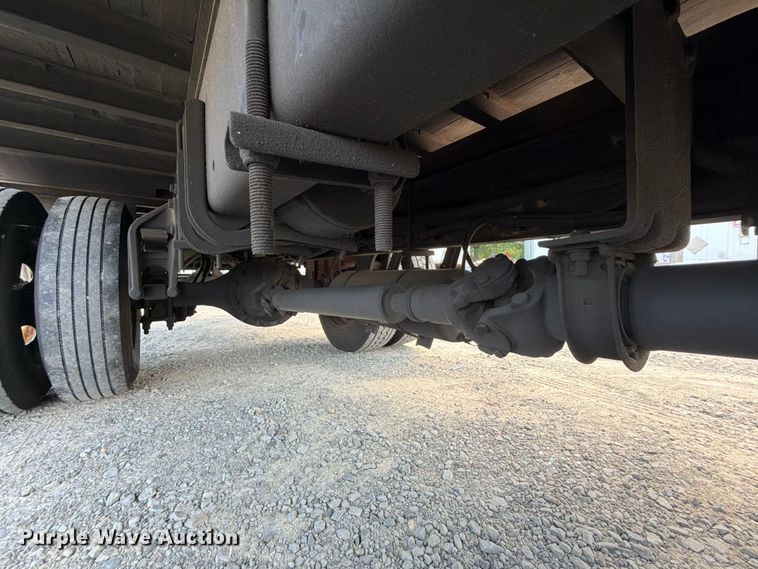 image for item YA3805 2015 Freightliner Business Class M2 box truck