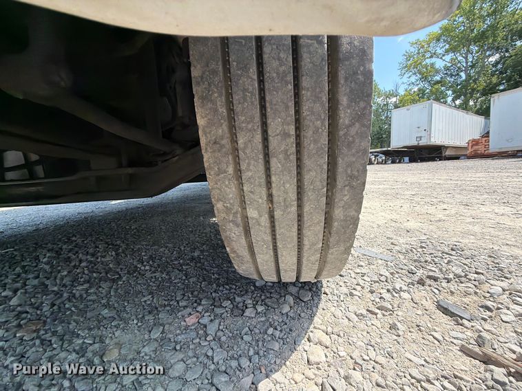image for item YA3805 2015 Freightliner Business Class M2 box truck