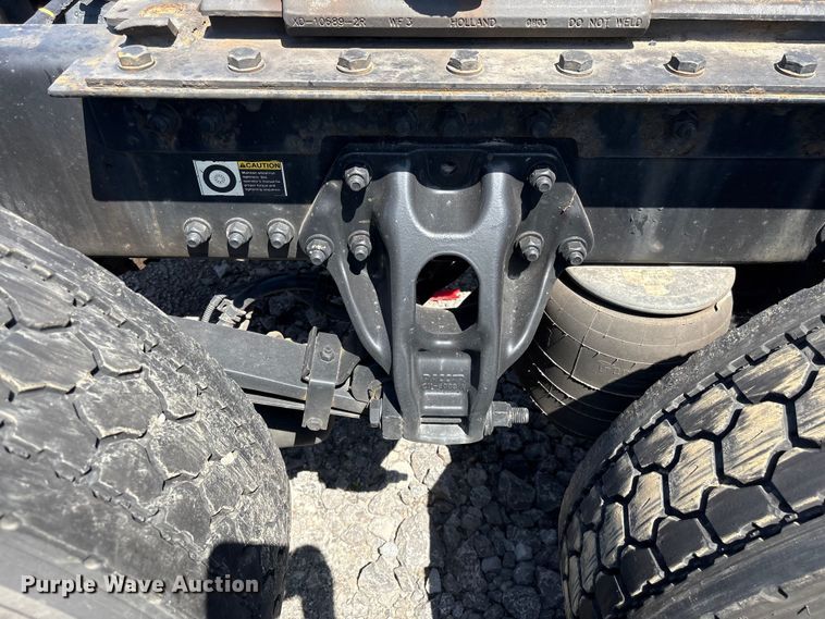 image for item YA3859 2021 Kenworth T680 semi truck