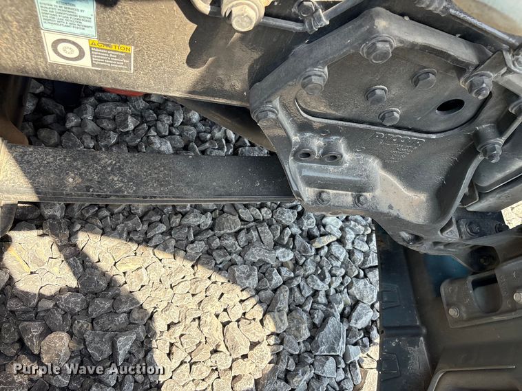 image for item YA3859 2021 Kenworth T680 semi truck