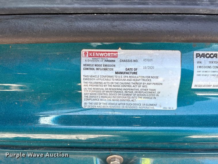 image for item YA3859 2021 Kenworth T680 semi truck