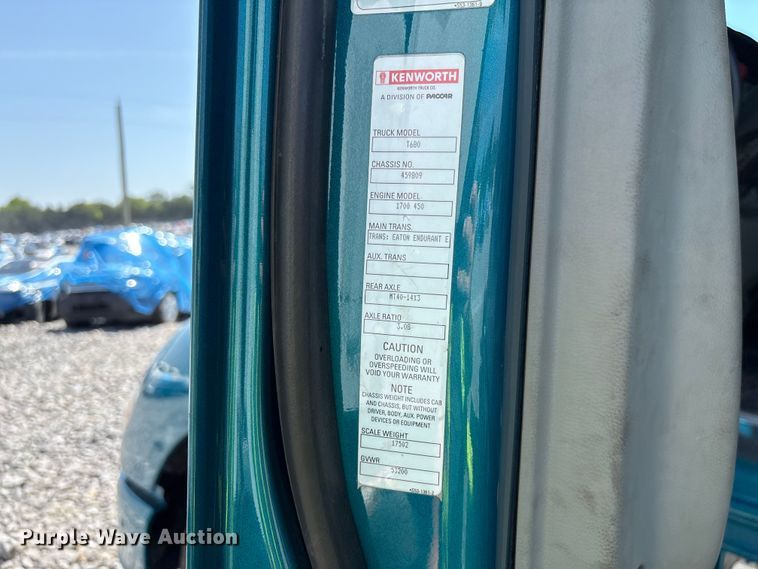 image for item YA3859 2021 Kenworth T680 semi truck