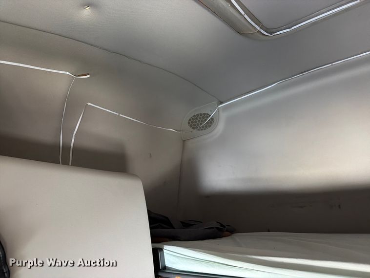 image for item YA3867 2021 Freightliner Cascadia semi truck
