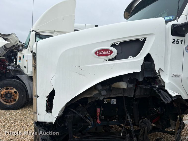 image for item YA3871 2025 Peterbilt 567 truck cab and chassis