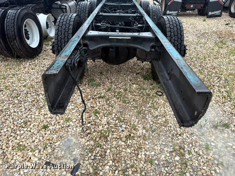 image for item YA3871 2025 Peterbilt 567 truck cab and chassis