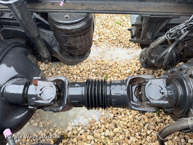 image for item YA3871 2025 Peterbilt 567 truck cab and chassis