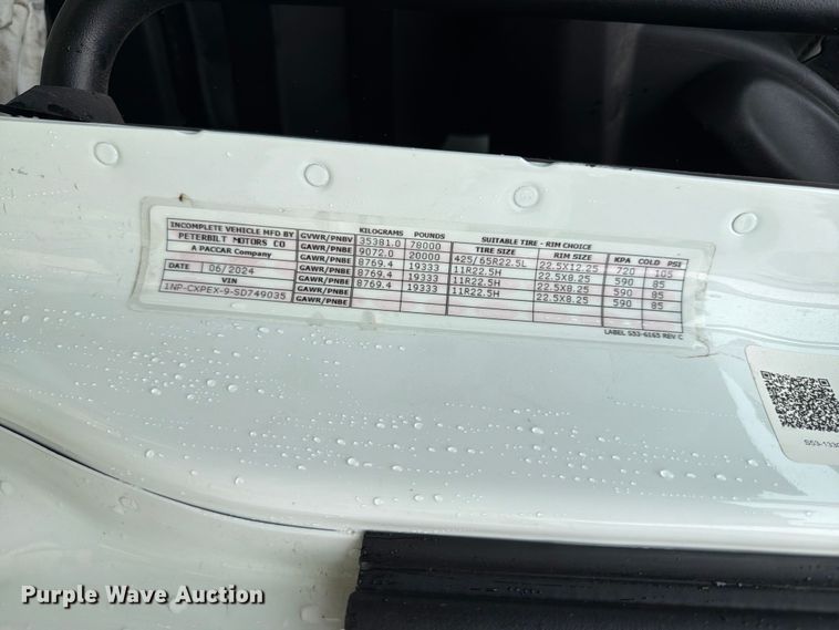 image for item YA3871 2025 Peterbilt 567 truck cab and chassis