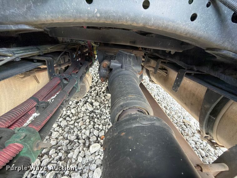image for item YA3891 2018 Freightliner Cascadia semi truck