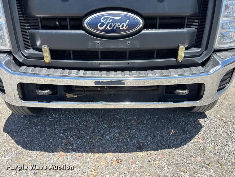 image for item YA3985 2012 Ford F550 Super Duty flatbed truck