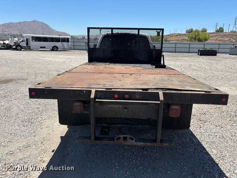 image for item YA3985 2012 Ford F550 Super Duty flatbed truck