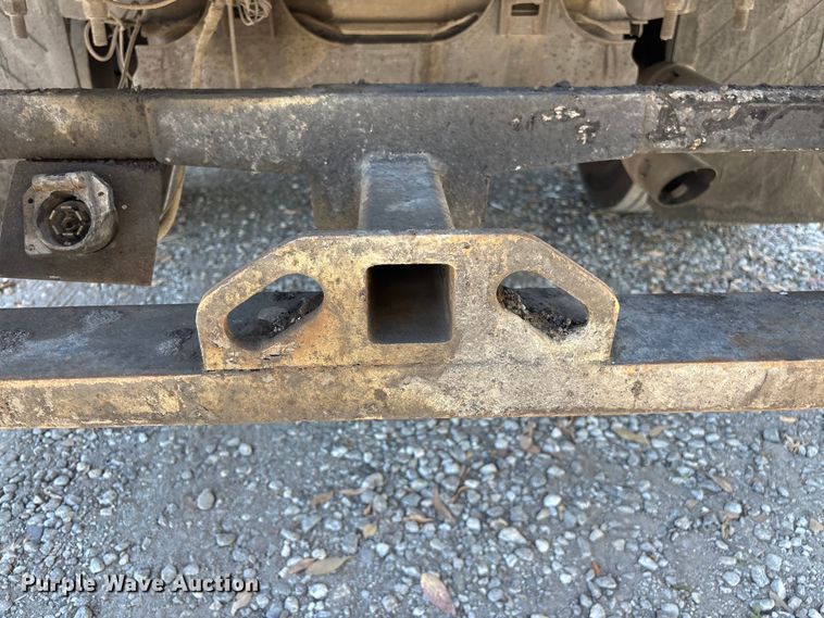 image for item YA3985 2012 Ford F550 Super Duty flatbed truck
