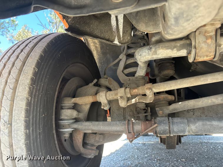 image for item YA3985 2012 Ford F550 Super Duty flatbed truck