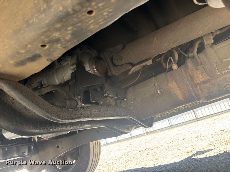 image for item YA3985 2012 Ford F550 Super Duty flatbed truck