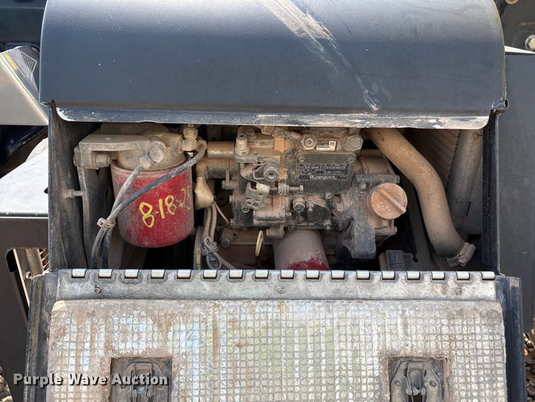 image for item YA4075 2019 Peterbilt 389 semi truck