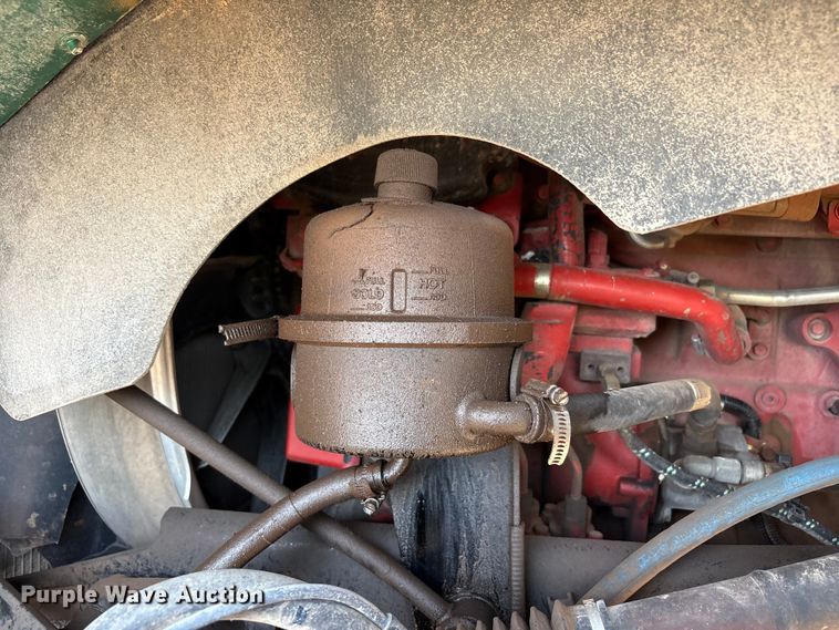 image for item YA4075 2019 Peterbilt 389 semi truck