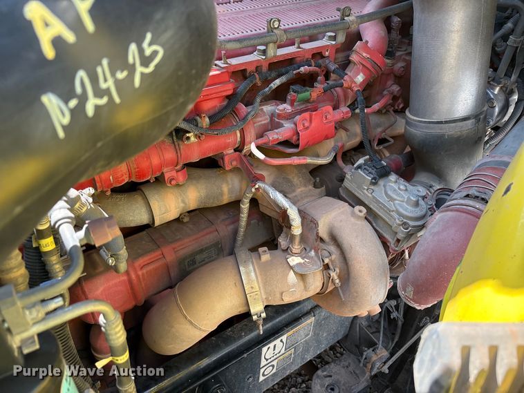 image for item YA4075 2019 Peterbilt 389 semi truck