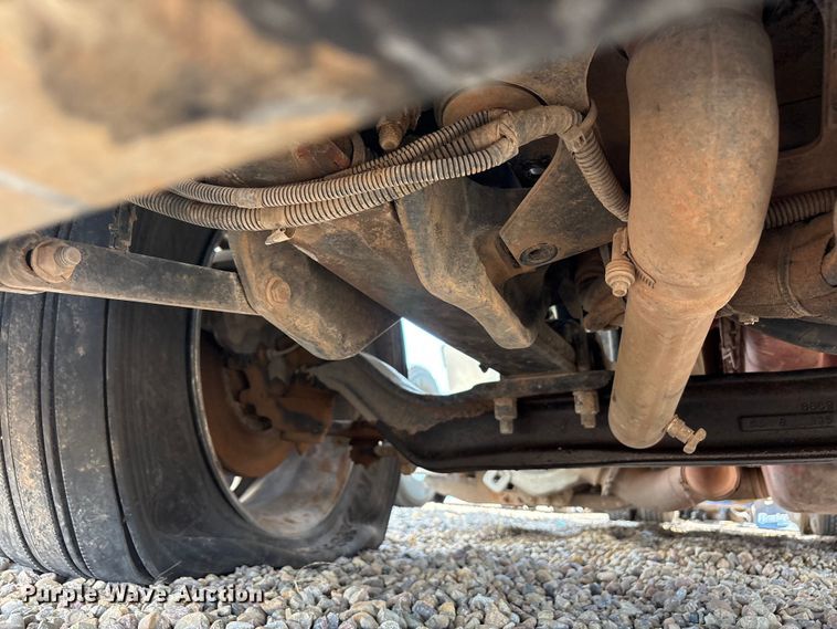 image for item YA4075 2019 Peterbilt 389 semi truck