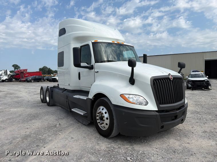 image for item YA4226 2022 International LT625 semi truck
