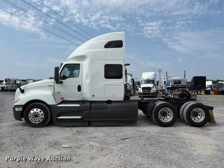 image for item YA4226 2022 International LT625 semi truck