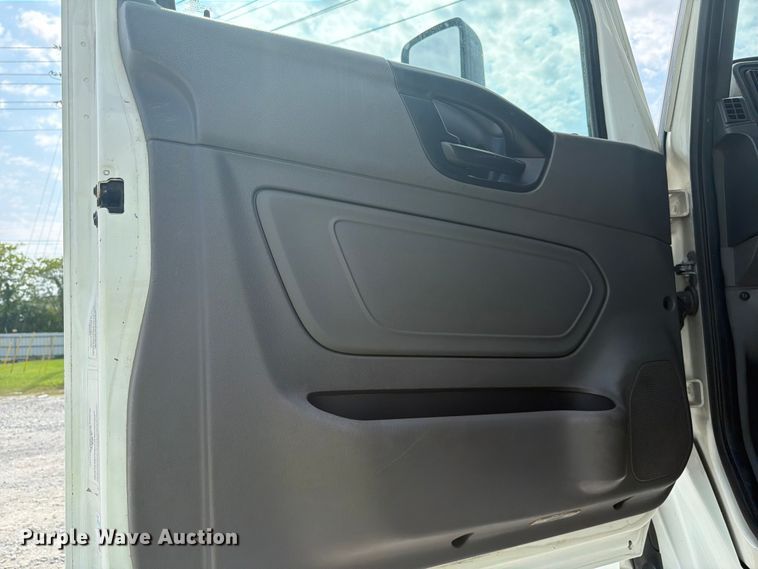 image for item YA4226 2022 International LT625 semi truck