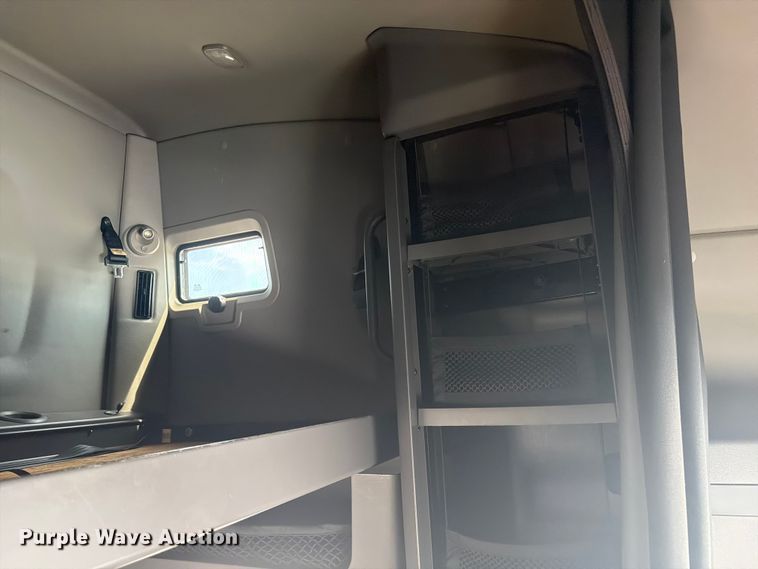 image for item YA4226 2022 International LT625 semi truck
